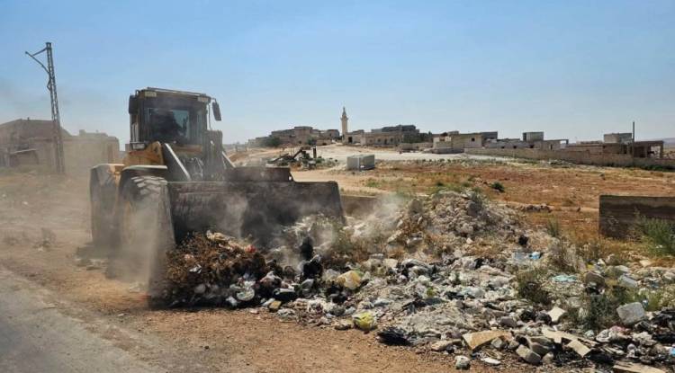 حملة لإزالة المكبات العشوائية في جبل سمعان الشمالي بريف حلب